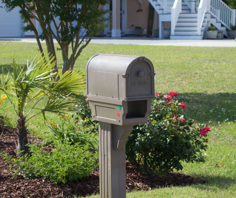 Local Mailboxes pros at work